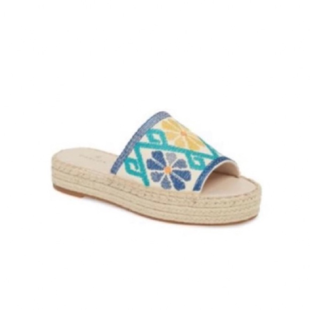 Calson Embroidered Cammy Slides